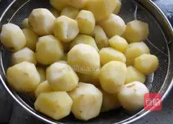 Illustration of how to make spicy mashed potatoes 3