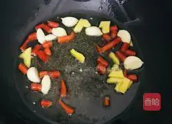 Illustration of Braised Chicken with Cucumber, Lettuce and Bamboo Shoots 4