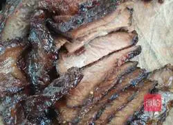 Illustration of how to make fried bacon with garlic sprouts 1