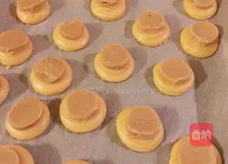 Custard Crispy Puffs Recipe Illustration 13