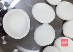 Illustration of how to make fresh meat glutinous rice balls 7