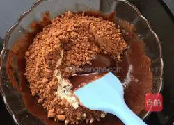 Chocolate Cake (6 Inch) Recipe Illustration 6