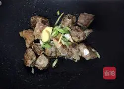 Illustration of how to make sweet and sour pork ribs 6