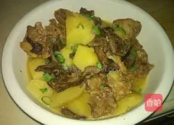 Chicken Stewed with Mushrooms and Potatoes Recipe Illustration 5