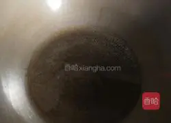 Illustrated recipe for stir-fried chicken with cucumber 7