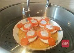 Illustration of how to make carrots, eggs and steamed shrimps 9