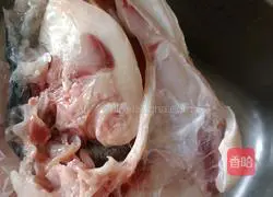 Illustration of how to make steamed fat fish head (no oil and no salt) 2