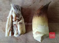 Illustration of how to make steamed bacon with winter bamboo shoots 1