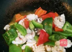 Illustration of how to make fried squid with green pepper 5
