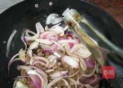 Fried beef with onions Illustration of how to do it 14