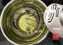 Illustration of how to make chiffon cake 7