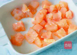 Illustration of how to make tomato, dragon and fish 1