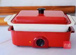 Illustration of how to make pig's trotters and ginger 4