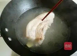 Illustration of how to make garlic white meat 4