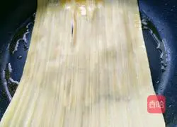 Illustration of Northeast Grilled Cold Noodles 2