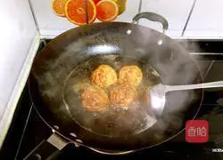 New Year's Eve dinner_Illustration of how to make Sixi Meatballs 9