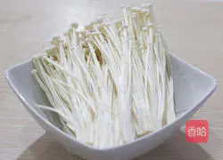 Illustration of how to make flower nail powder 6