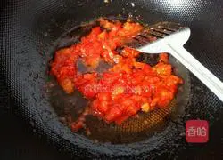 Illustration of how to make boiled fish fillets (sour but not spicy) 2