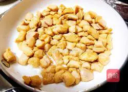 Illustration of how to make Kung Pao Chicken 7