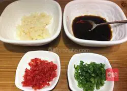 [Lantern Festival on the 15th day of the first lunar month] Steamed razor clams with garlic vermicelli and illustration 3