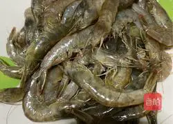 Illustration of how to make spicy shrimp 1