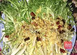 Illustration of how to make cold bitter chrysanthemums 4