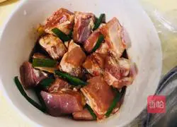 Illustration of how to make stir-fried pork ribs 3