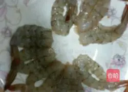 Illustration of how to make golden shrimp 1