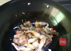 Illustration of braised fish cubes 9