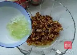 Illustration of how to make barbecued pork buns 7