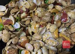 Illustration of how to make spicy fried clams 6