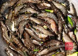 (Waterless version) Illustration of how to cook scallions and boiled grass shrimps 4