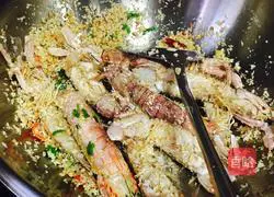 Illustration of how to make fried Pipi shrimps in typhoon shelter 5