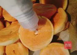 Custard Illustration of how to make crispy puffs 15