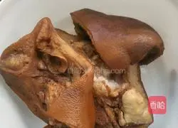 Illustration of how to make braised pork head 5