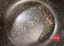 Clam and wakame vermicelli stew recipe illustration 5