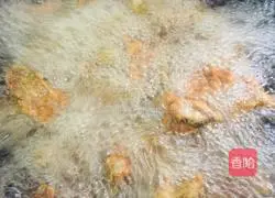 Illustration of how to make sweet and sour fish cubes 6