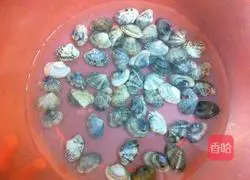 Illustration of how to stir-fry garlic with garlic 1