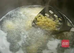 Illustration of how to make pasta (star noodles in vegetable broth) 11