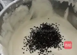 Sesame Cream Cake Roll Recipe Illustration 11