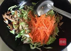 Seafood Fried Noodles Recipe Illustration 13