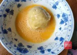 Illustration of how to make anchovy shrimp balls 8