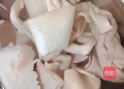 Illustration of how to make pork skin frozen meat 1