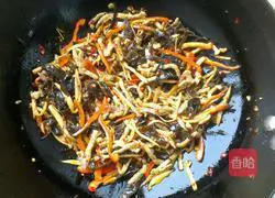 Illustration of how to make apricot abalone and shredded pork 10