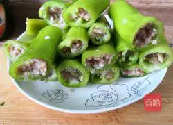 Illustration of how to stuff pork with pepper 6