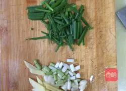 Illustration of how to make fried razor clams 2