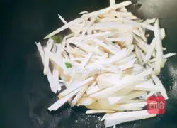 Illustration of how to make shrimps and king oyster mushrooms 7