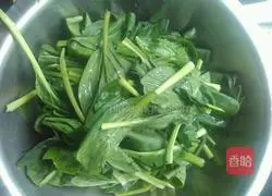 Illustration of how to make braised rapeseed with crispy pork 2