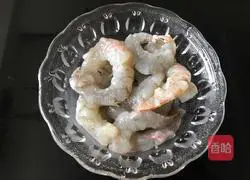 Illustration of how to make fish balls 3