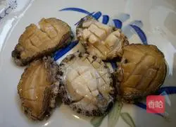 Illustration of how to cook abalone with sauce 5